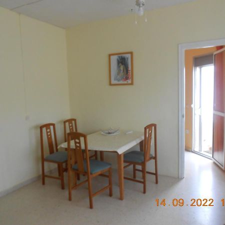 Apartment On The Sea Torrevieja Exterior foto